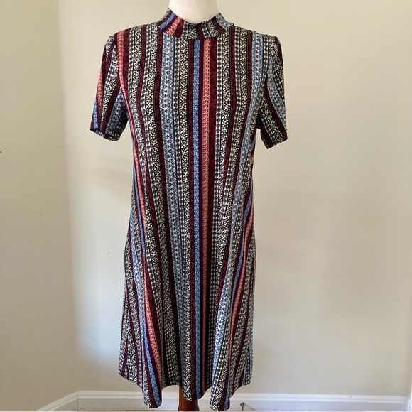 BCBGeneration Patterned Dress - Medium - Picture 1 of 7